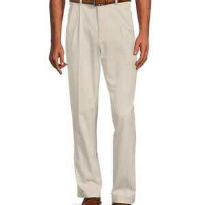 Roundtree & Yorke Classic Fit Khaki Pants, size 36x32